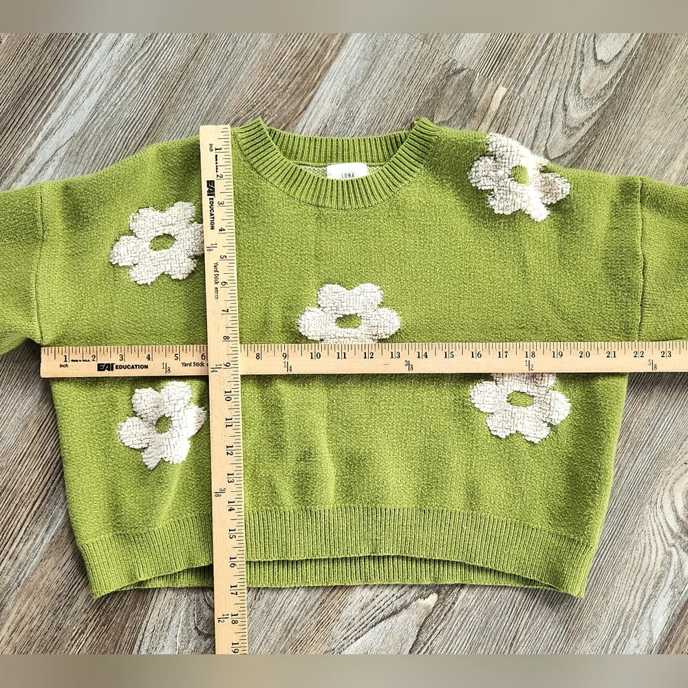 Luna Ivy Lime 3D Ivory Daisy Cropped Sweater Womens L Long Sleeve Retro Crew - Picture 11 of 13